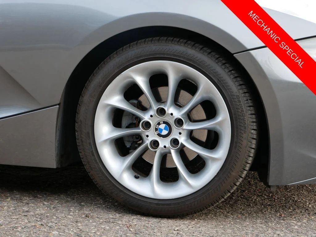 Used 2004  BMW 2.5i image 7