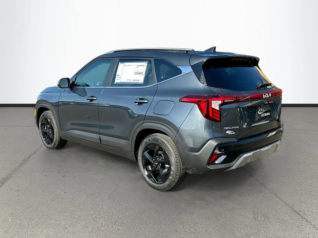 New 2026 Gravity Gray Kia EX image 5