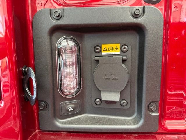 New 2026 Ruby Red Metallic Tinted Clearcoat Ford XLT image 11