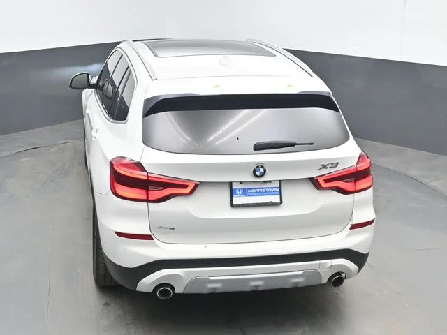 Used 2018 Alpine White BMW xDrive30i image 24