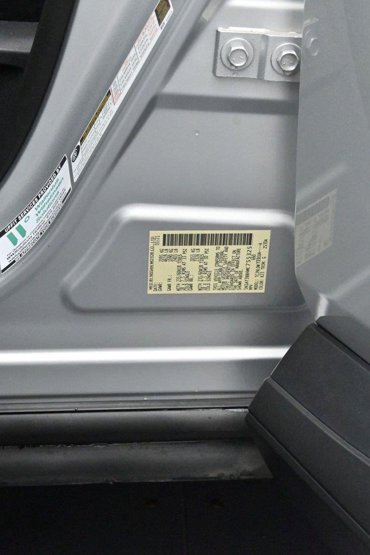 Used 2021 Brilliant Silver Metallic Nissan SV image 34