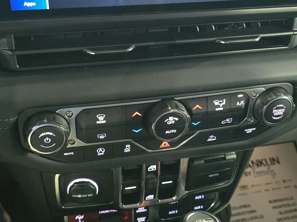 Used 2025 Black Jeep Rubicon image 26