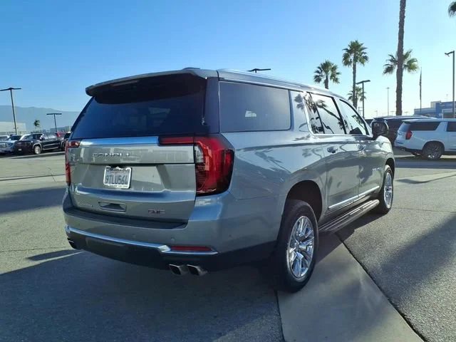 Used 2025 Sterling Metallic GMC Denali image 3