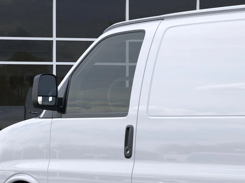New 2026 Summit White Chevrolet WT image 12