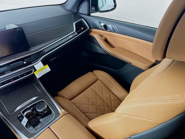 New 2026 Alpine White BMW xDrive40i image 25