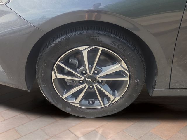 Used 2024 Gray Kia LXS image 19