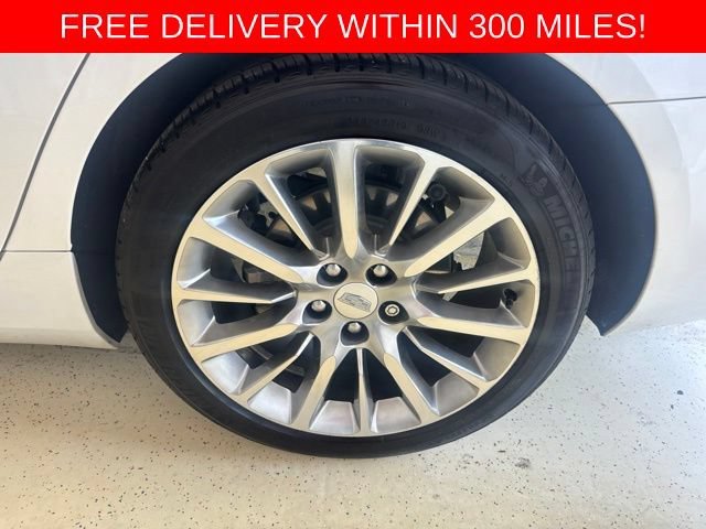 Certified Used 2016 CRYSTAL WHITE TRICOAT Cadillac Luxury AWD image 24