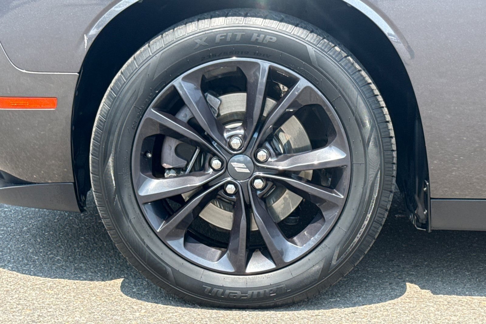 Used 2020 Gray Dodge SXT image 25