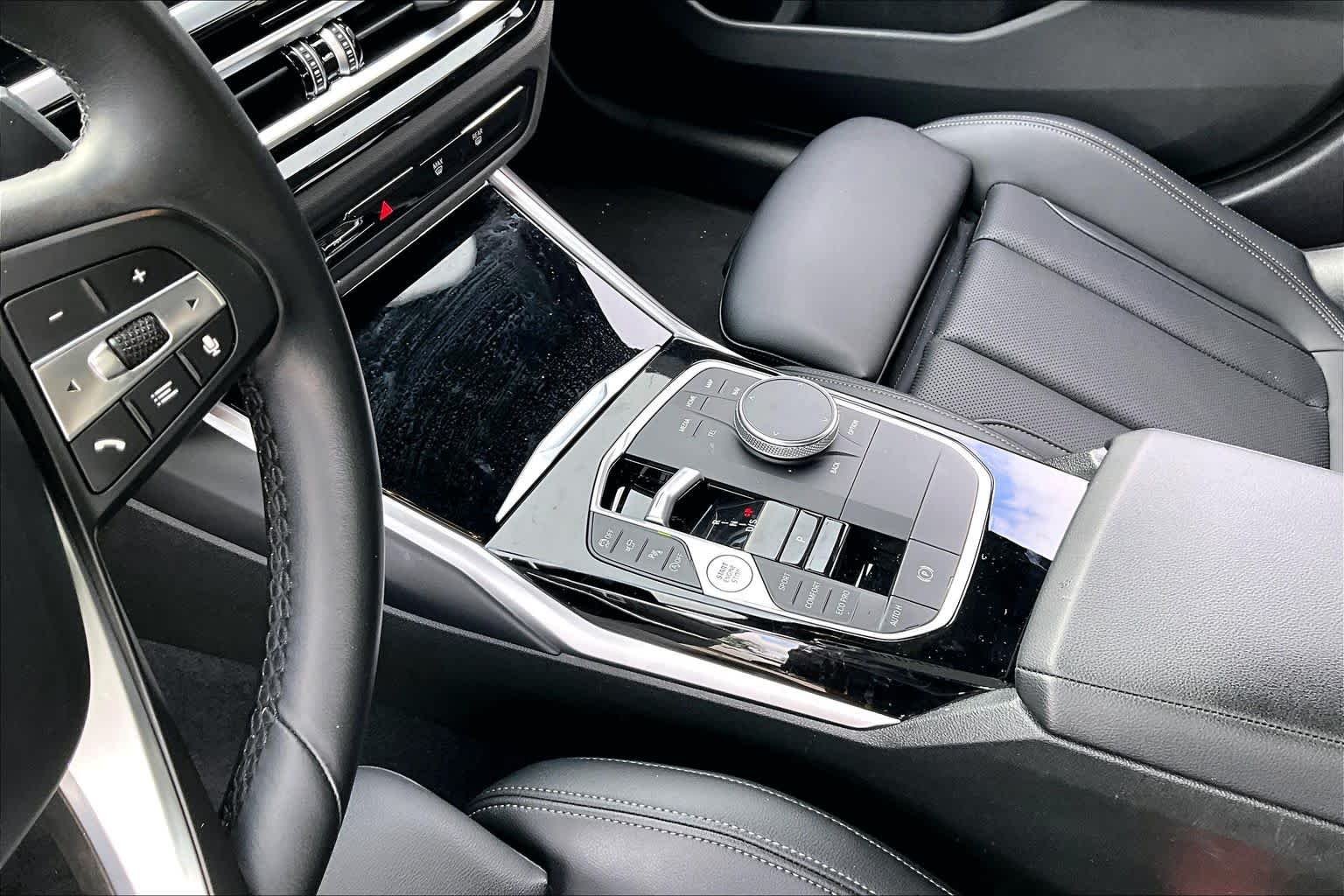 Used 2024 Skyscraper Grey Metallic BMW 330i image 15