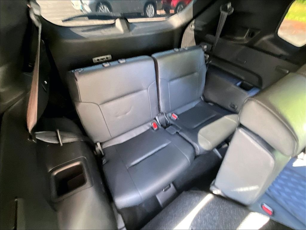 Used 2022 Black Mitsubishi SEL image 17