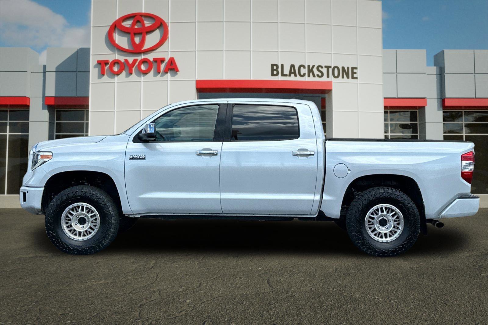 Used 2021 Wind Chill Pearl Toyota Platinum image 6