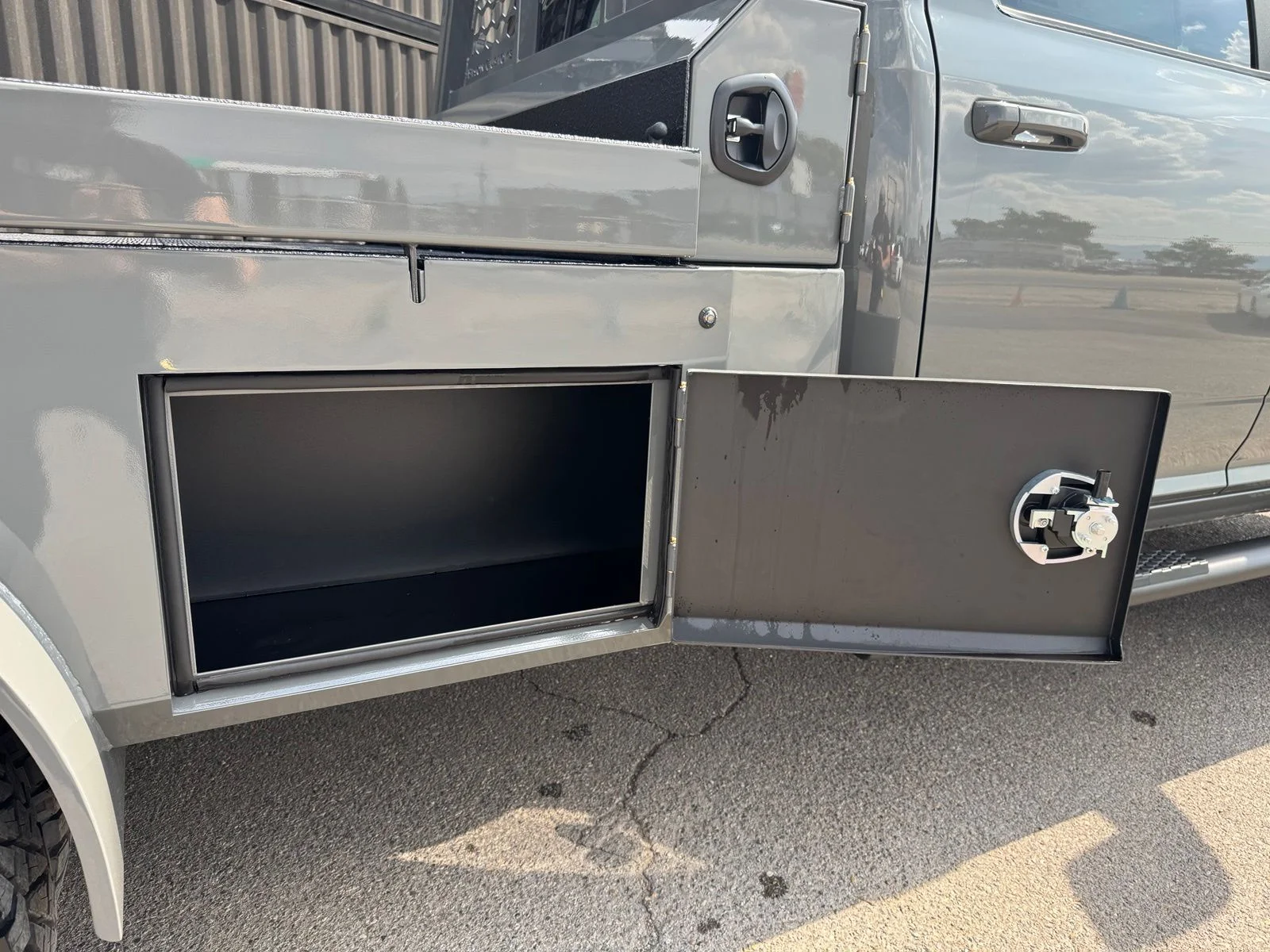 New 2026 Ceramic Gray Clearcoat RAM Laramie image 10