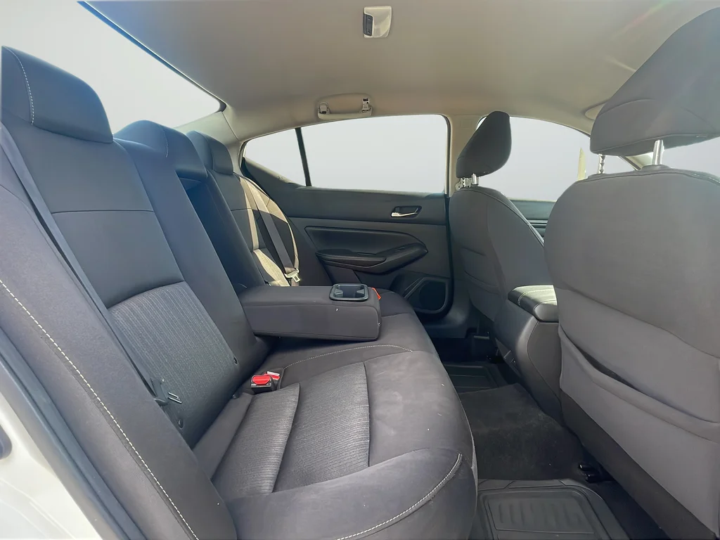 Used 2019 White Nissan 2.5 S image 25