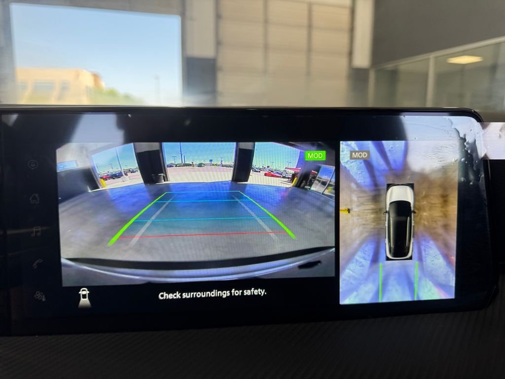 Used 2025 Gray Nissan SR image 26
