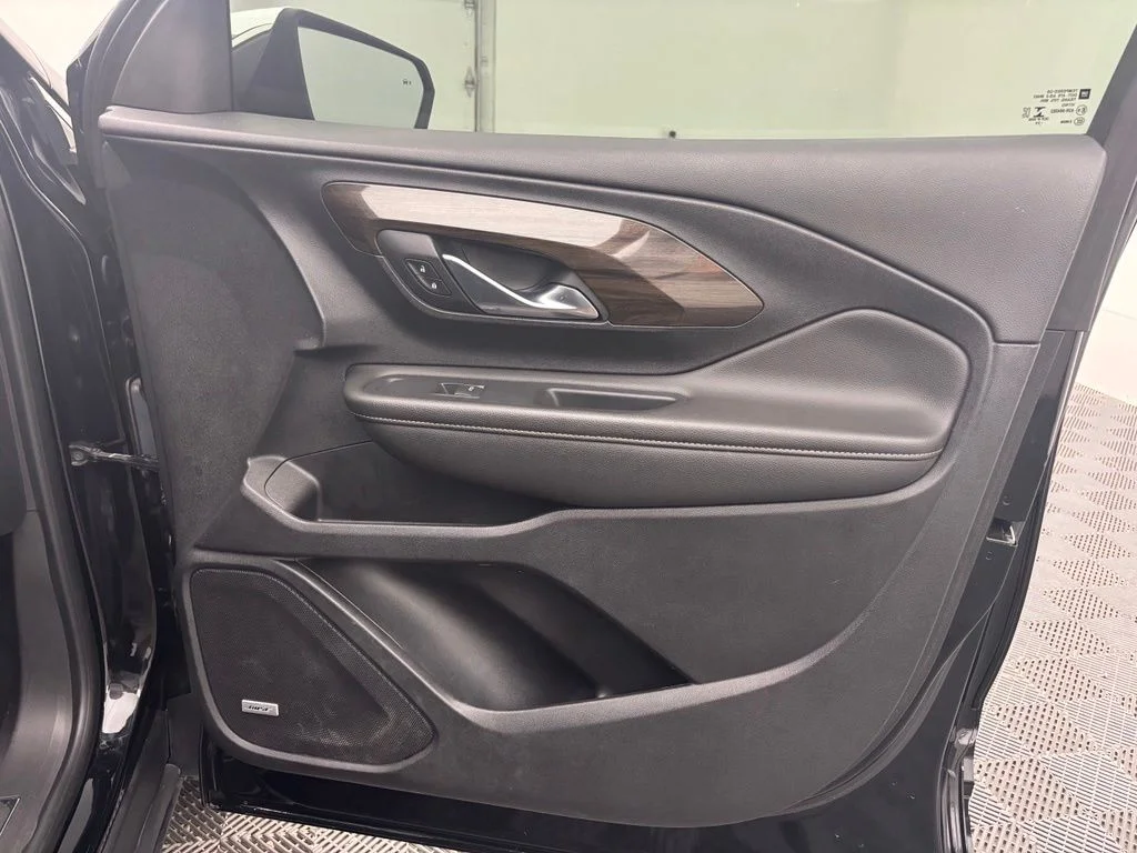 Used 2020 Black GMC Denali image 30