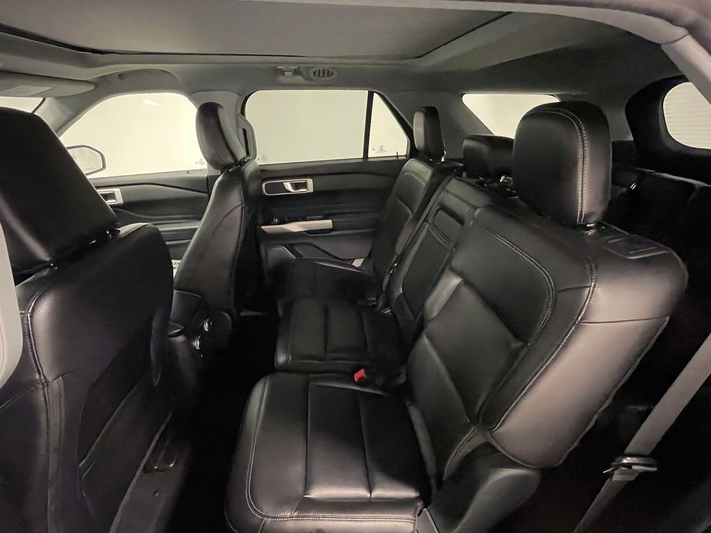 Used 2021 Black Ford XLT image 18