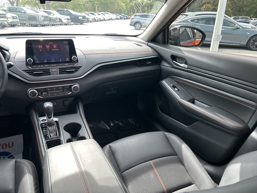 Used 2021 Orange Nissan 2.5 SR image 13