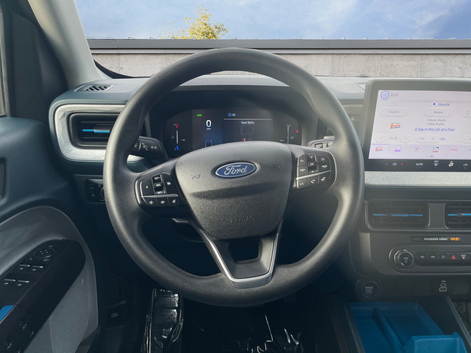2025 Ford Maverick XLT - Photo 12