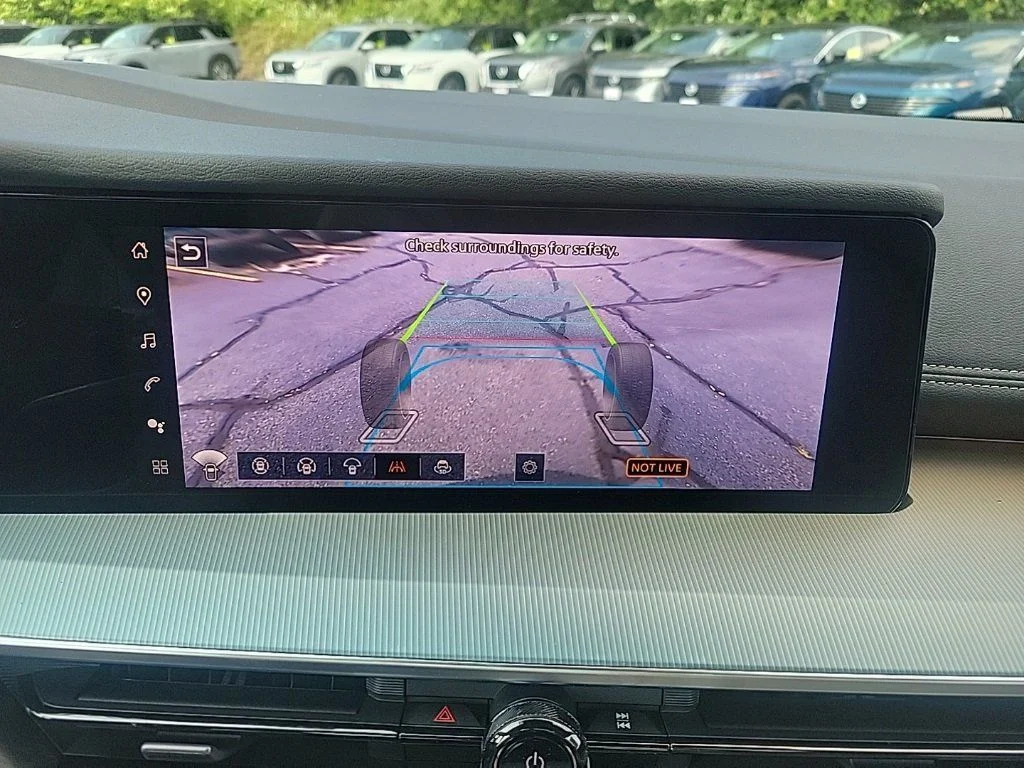 Used 2025 Red Nissan SL image 12