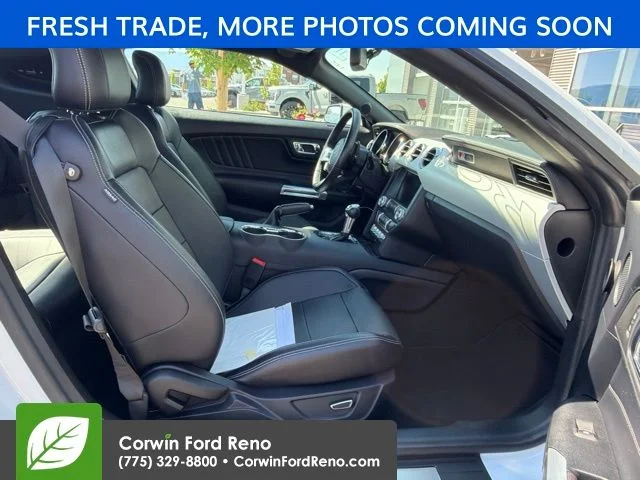 Used 2015 Oxford White Ford GT Premium image 10