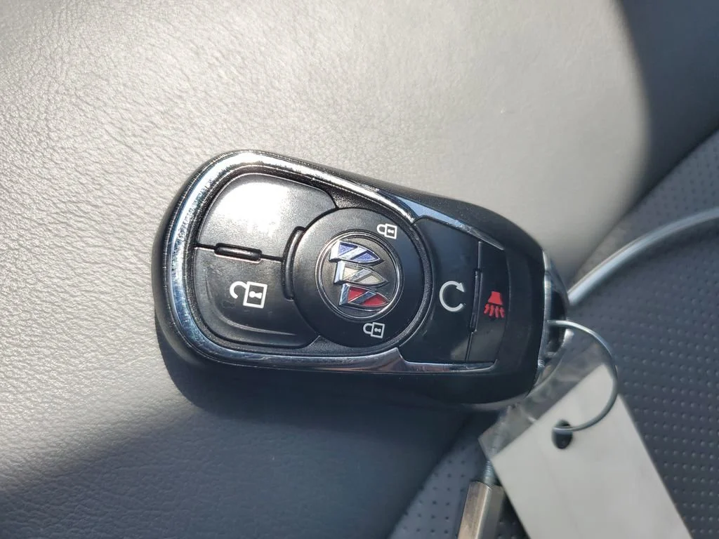 Used 2023 Moonstone Gray Metallic Buick Essence image 32