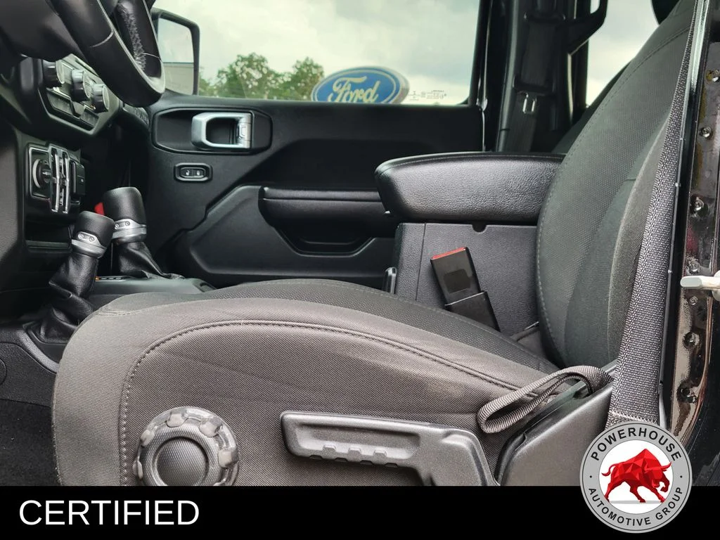Used 2020 Black Jeep Unlimited Sport Altitude image 24