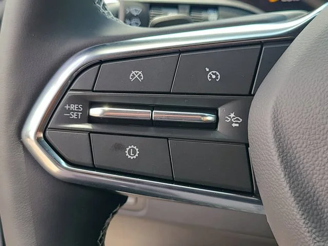 New 2026 Summit White Chevrolet LT image 24