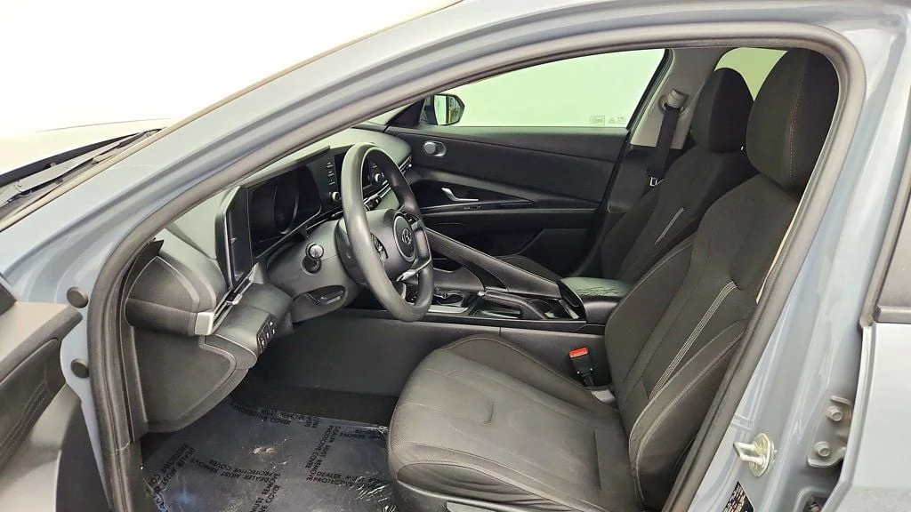 Used 2021 Electric Shadow Hyundai SE IVT SULEV *Ltd Avail* image 19