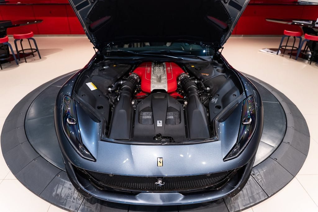 Certified Used 2023 Extra Sample Ferrari Base image 18