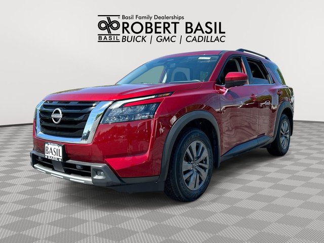 2024 Nissan Pathfinder SV