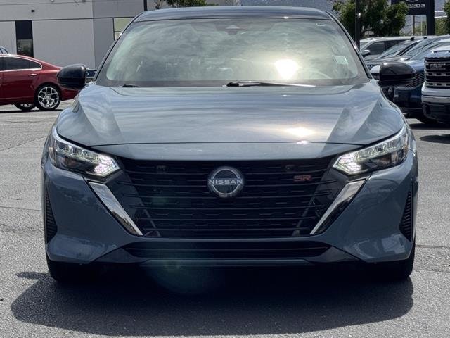 2024 Nissan Sentra SR photo 3