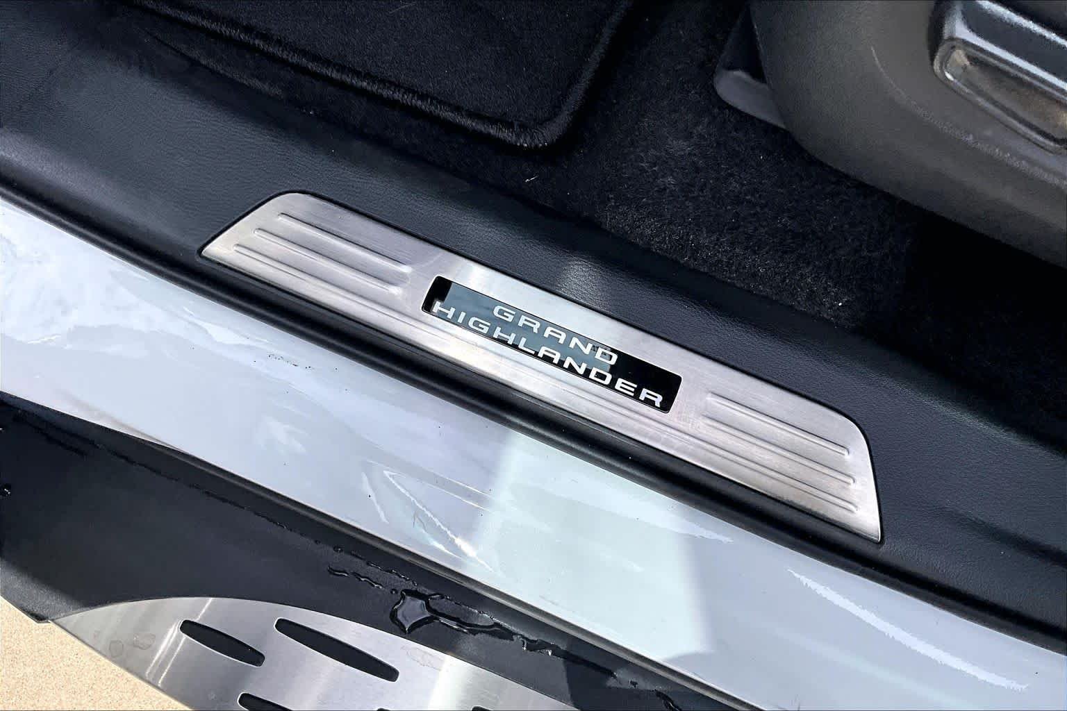 New 2026 Wind Chill Pearl Toyota XLE image 19