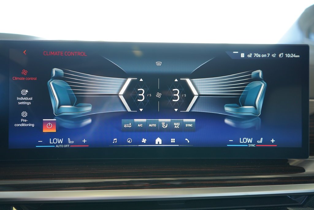 Used 2026 Dravit Gray Metallic BMW xDrive50e image 19