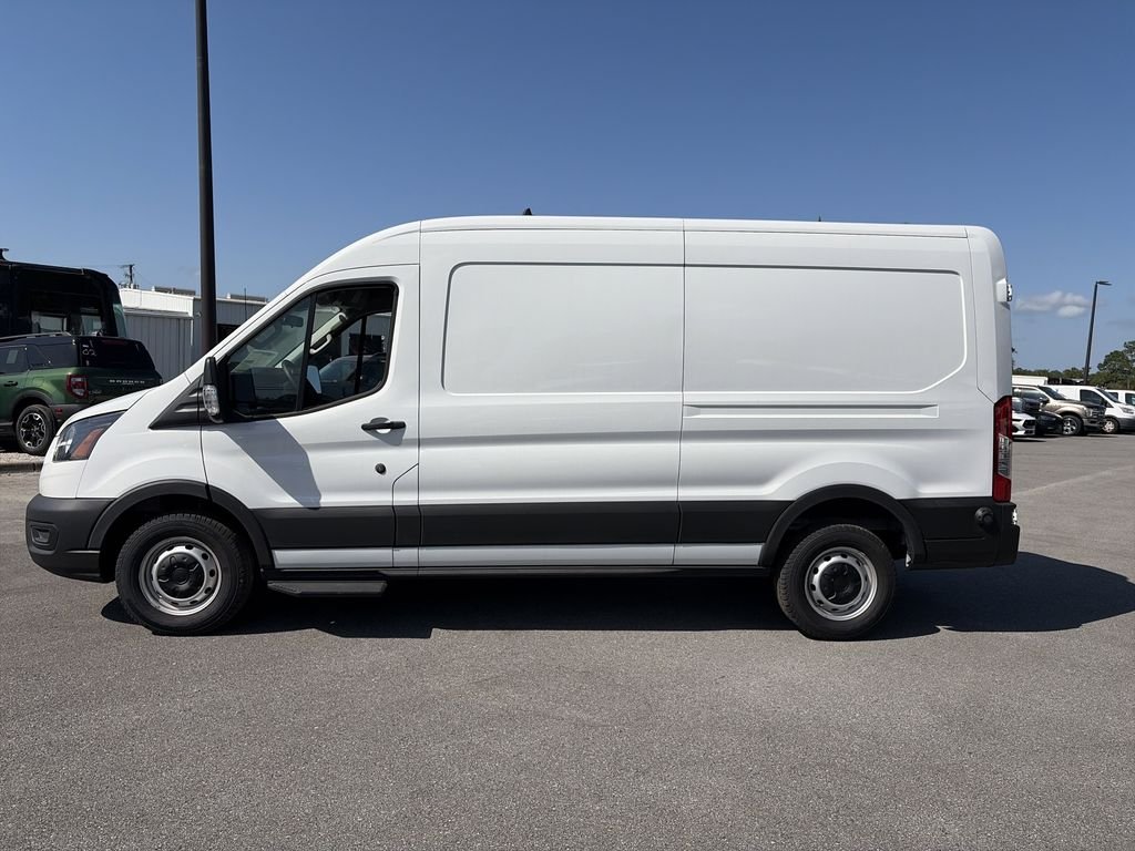 New 2024 Oxford White Ford Cargo Van image 4