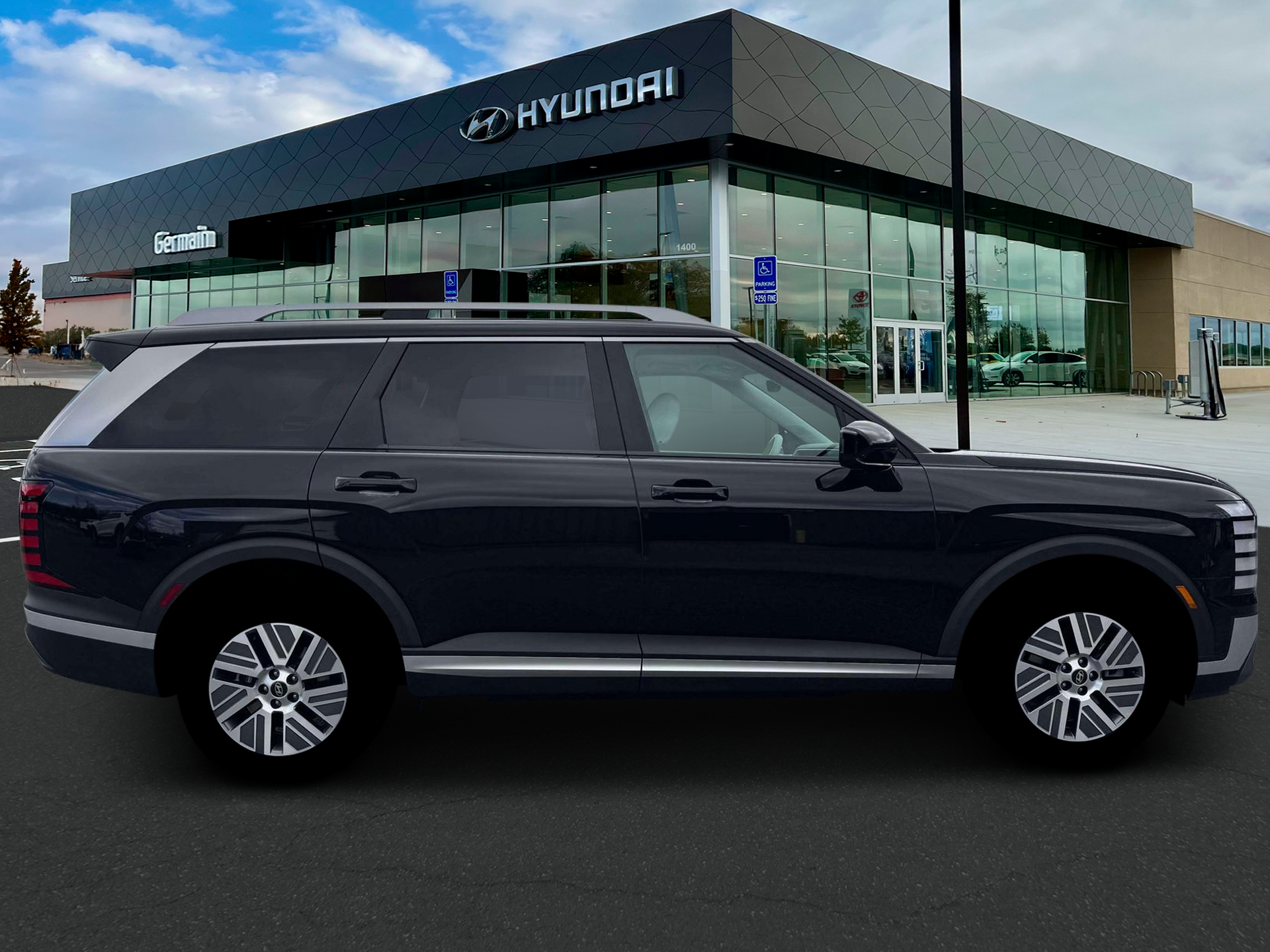 New 2026 Abyss Black Pearl Hyundai SEL 7P image 9