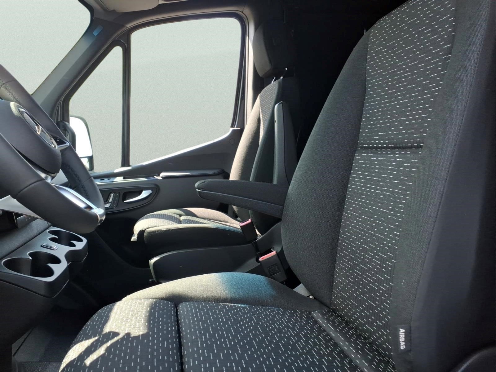 New 2026 Tenorite Gray Metallic Mercedes-Benz  image 26