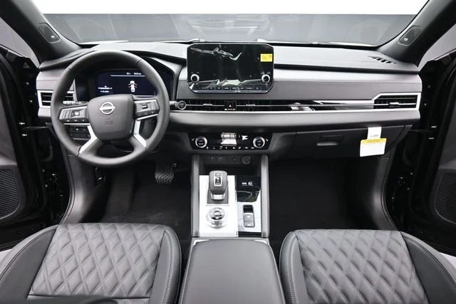 New 2026 Black Nissan Platinum image 32