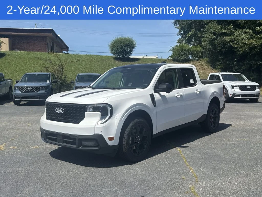 New 2026 Oxford White Ford Lariat image 3