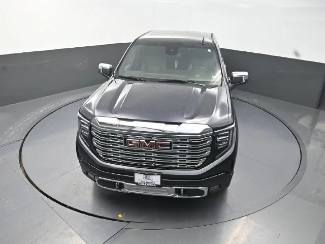 Used 2023 Silver GMC Denali image 12