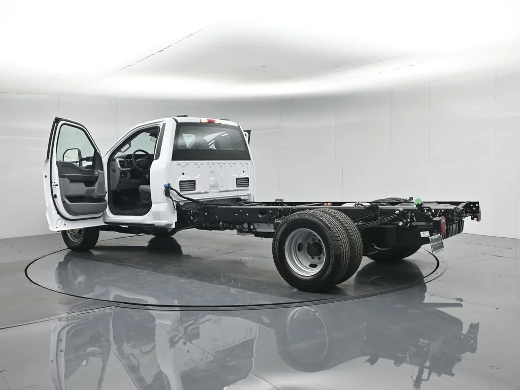 New 2026 White Ford XL image 28
