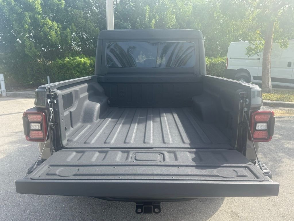 2025 Jeep Gladiator Rubicon - Photo 38