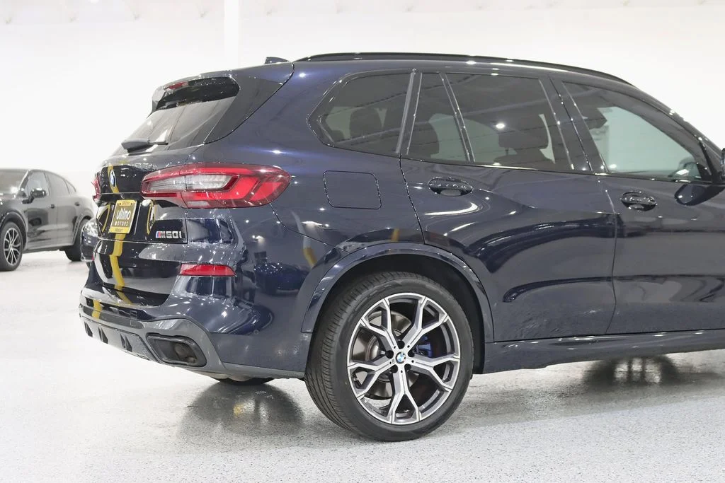 Used 2021 Black BMW M50i image 11
