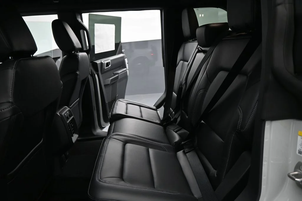 New 2026 Avalanche Gray Ford Outer Banks image 18