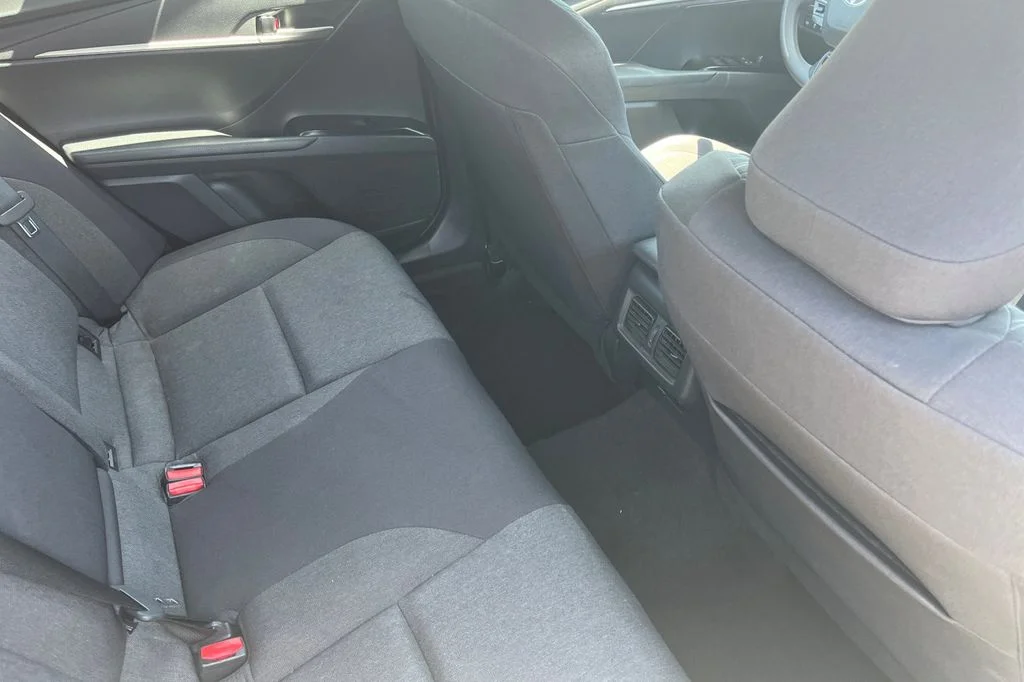 Used 2025 White Toyota LE image 22