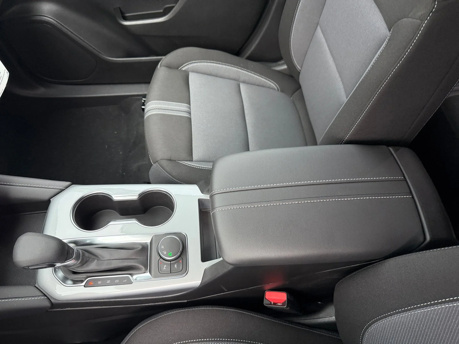 2025 Chevrolet Blazer 2LT - Photo 14