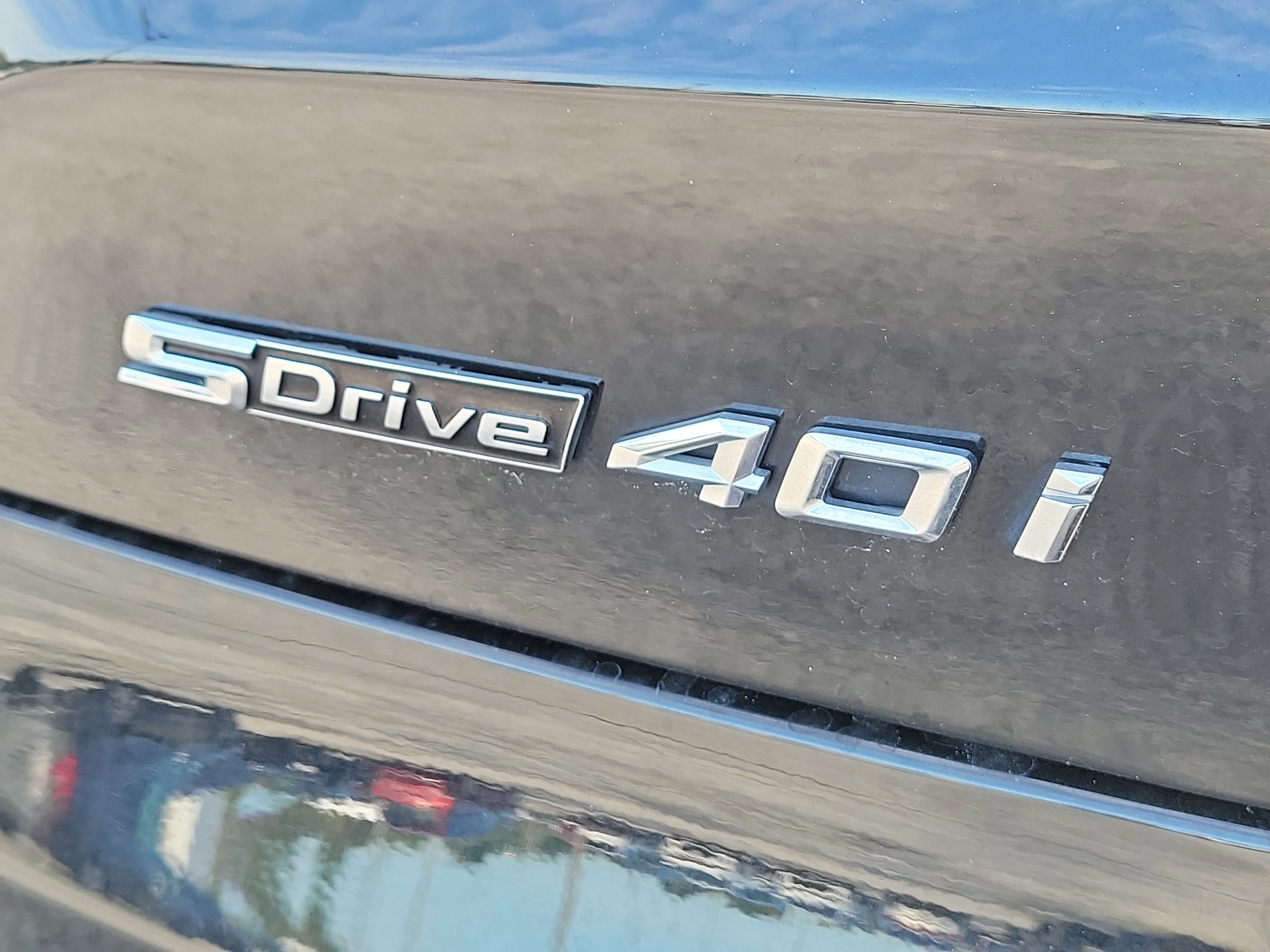 Used 2020 Jet Black BMW sDrive40i image 9