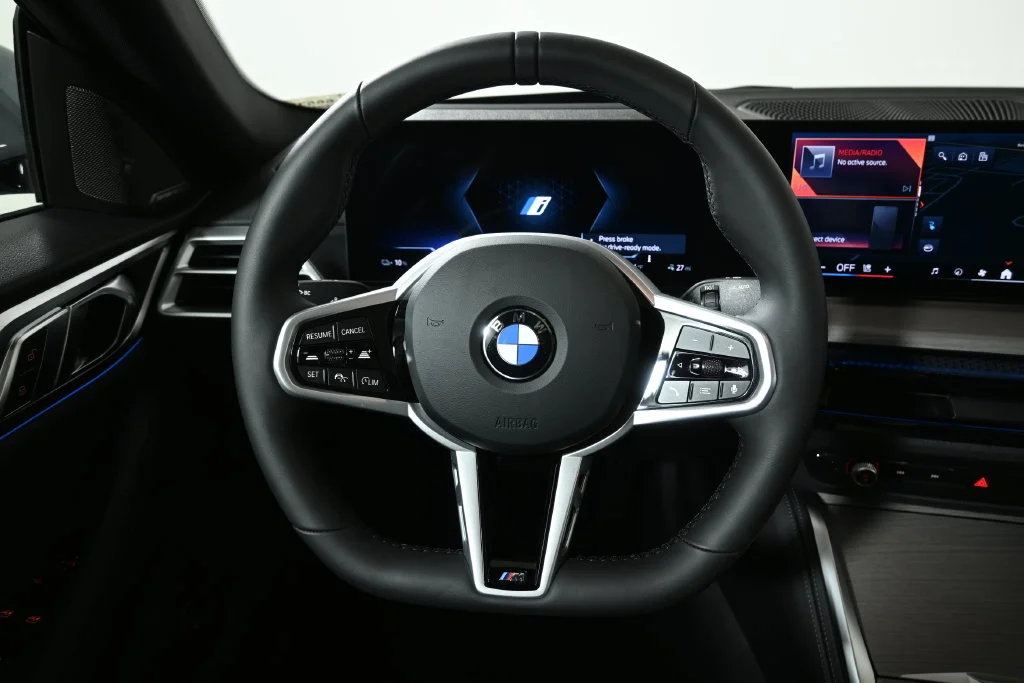 Used 2026 Gray BMW xDrive40 image 18