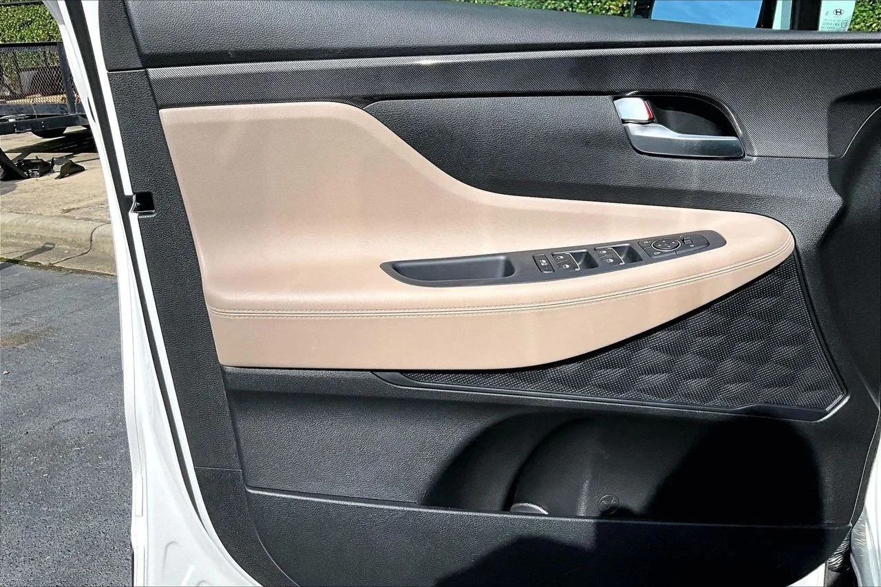Certified Used 2023 White Hyundai SEL image 26