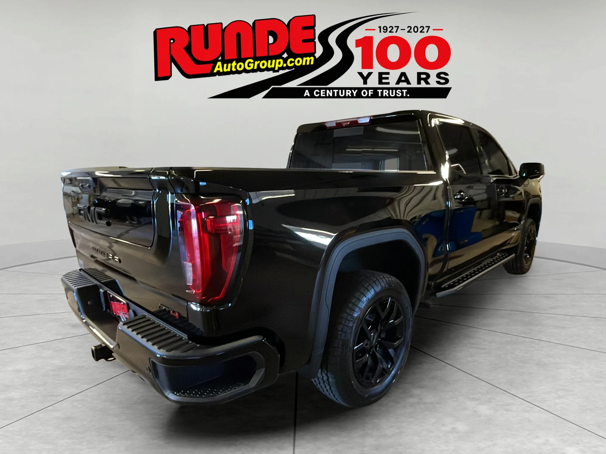 Used 2026 Onyx Black GMC AT4 image 5