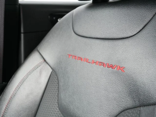 Used 2024 Silver Jeep Trailhawk image 37